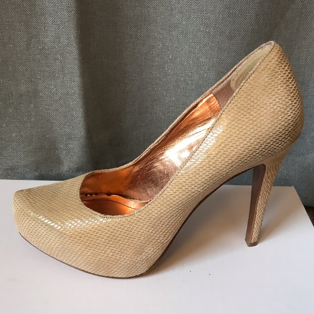 BCBG nude suede heels